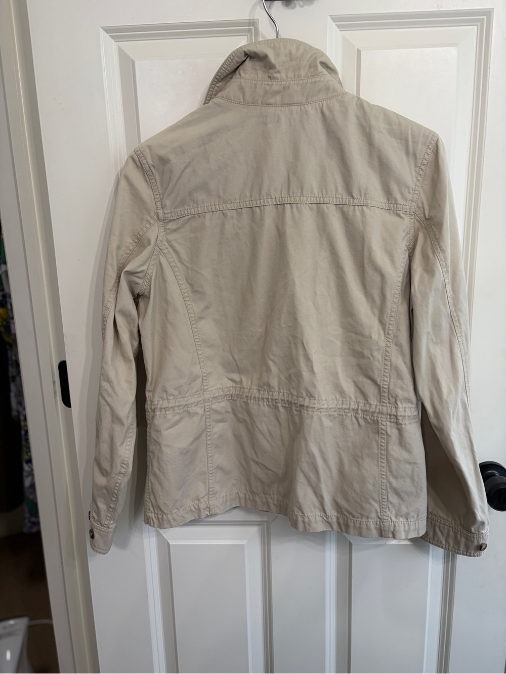 Excellent condition size L Eddie Bauer Women's Tan Utility Jacket. 100% cotton - Picture 4 of 9